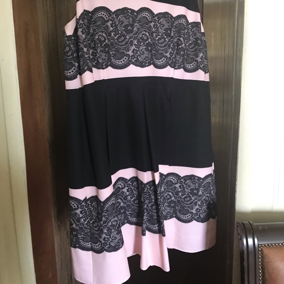 Dress - Picture 7 of 8